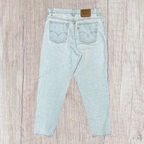Vintage Levis 551 Light Wash Relaxed Fit Tapered Leg Womens Jeans Made in USA 16 - Picture 2 of 13